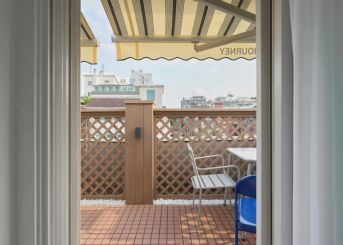 Apartment Hyerae Hyewha Station Walk 8mins Near Ddp, Accessible Hongdae, Seong-su, Itaewon *