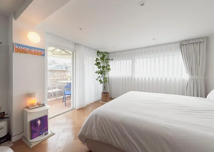Apartment Hyerae Hyewha Station Walk 8mins Near Ddp, Accessible Hongdae, Seong-su, Itaewon