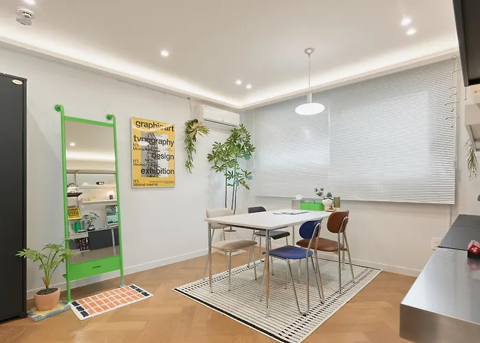 Apartment Hyerae Hyewha Station Walk 8mins Near Ddp, Accessible Hongdae, Seong-su, Itaewon Seoul