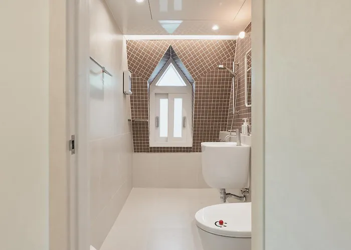 Hyerae Hyewha Station Walk 8mins Near Ddp, Accessible Hongdae, Seong-su, Itaewon * Seoul